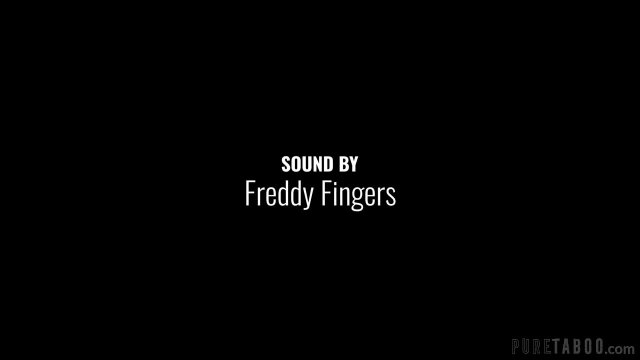 Превью Учитель принял студентку дома и отымел ее в сочную вагину на диване № 35682