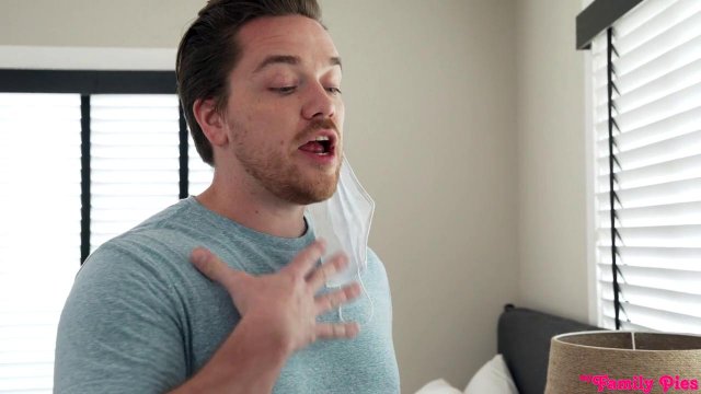 Превью Парень своим крепким членом быстро вылечить заболевшую красотку № 35733