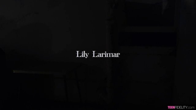 Превью Девка давится большим членом, а потом принимает ствол в вагину № 35799