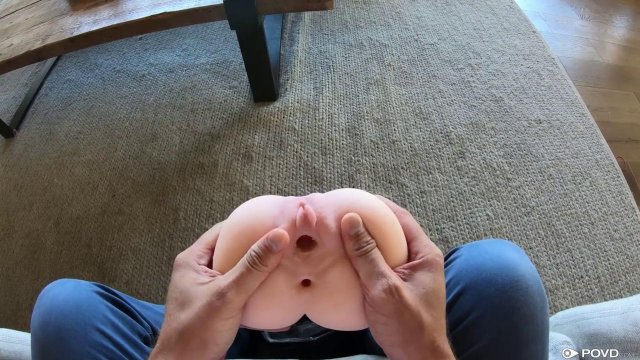 Превью Молодая девка подставила дырочку для похотливого члена парня № 35915