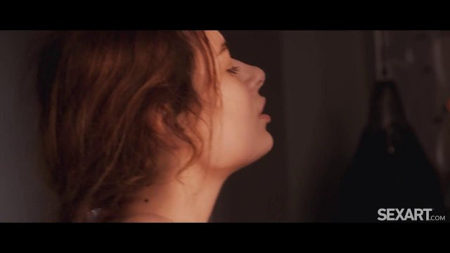 Превью Эротический секс с молодой женой на закате № 36521