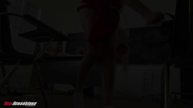 Превью Распутная студентка отдается преподу вместо сдачи экзамена № 39708