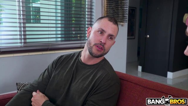 Превью Девушке понравился анальный секс с другом № 39806