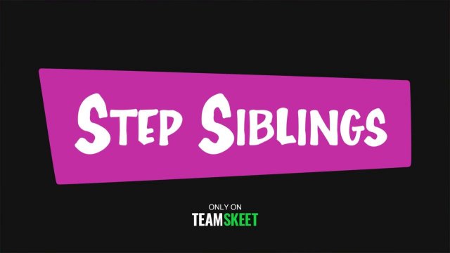 Превью Подруги соблазнили парня с длинным членом на тройничок № 42235