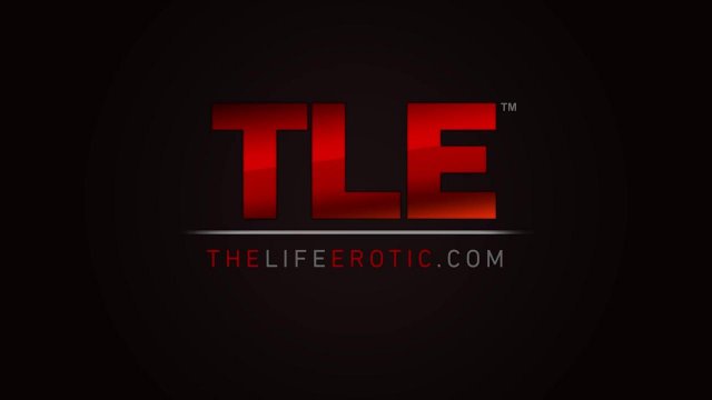 Превью Телка хочет быть рабыней и мастурбирует с кляпом во рту № 42254