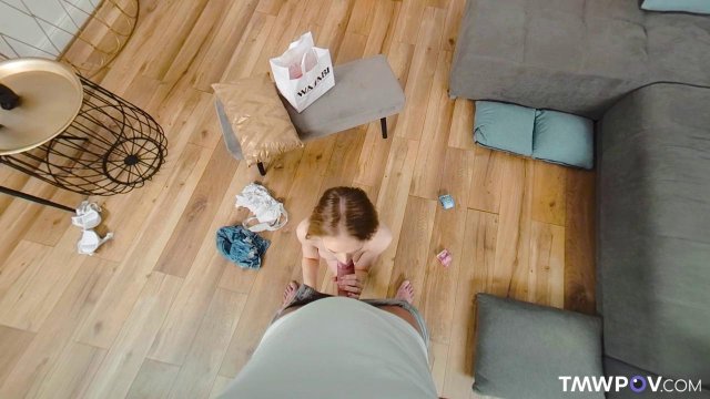 Превью Блондинка с тонкой талией и голубыми глазами красиво трахается № 42266