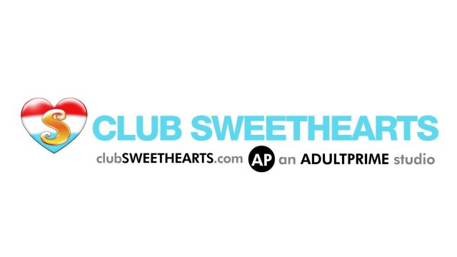 Превью Возбужденная телка течет между ног и мастурбирует № 42387