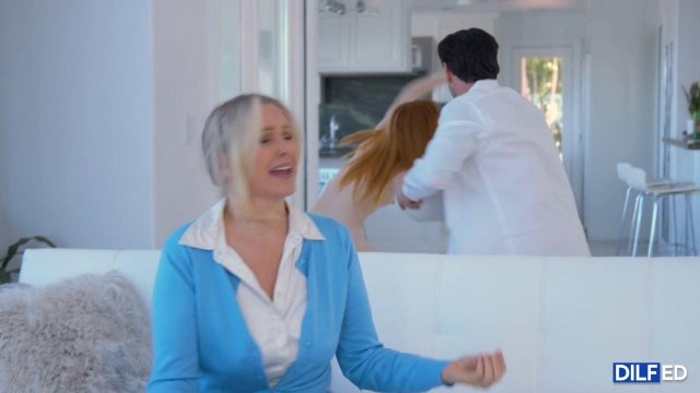 Превью Изменил жене с рыжей худышкой на кухне № 42427