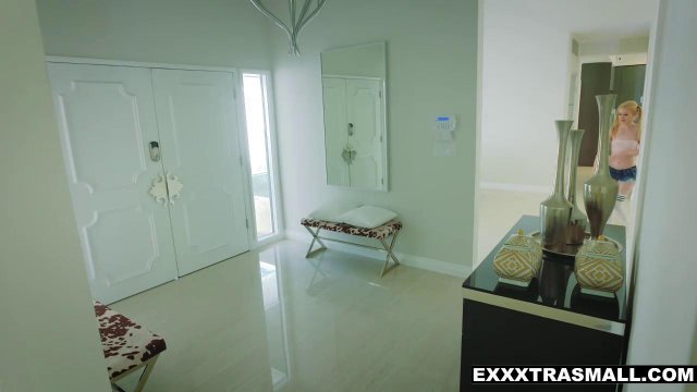 Превью Две телки с розовыми щелками смогли удовлетворить похоть одного самца № 8988