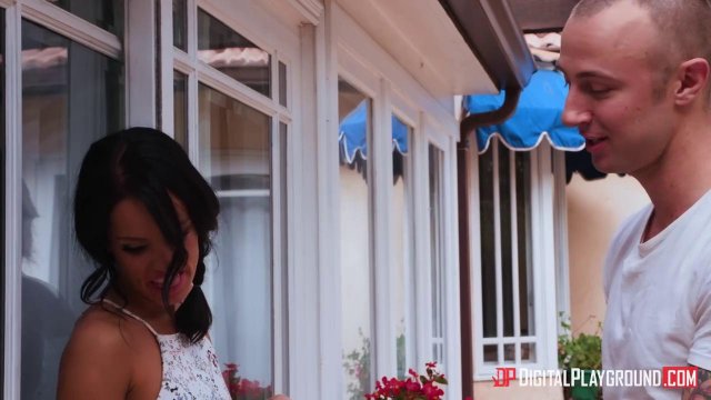 Превью Молодая жена завела любовника и трахнулась с ним по-быстрому № 9350